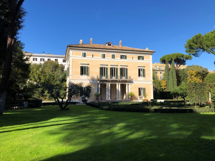 ambasciata francese esterno